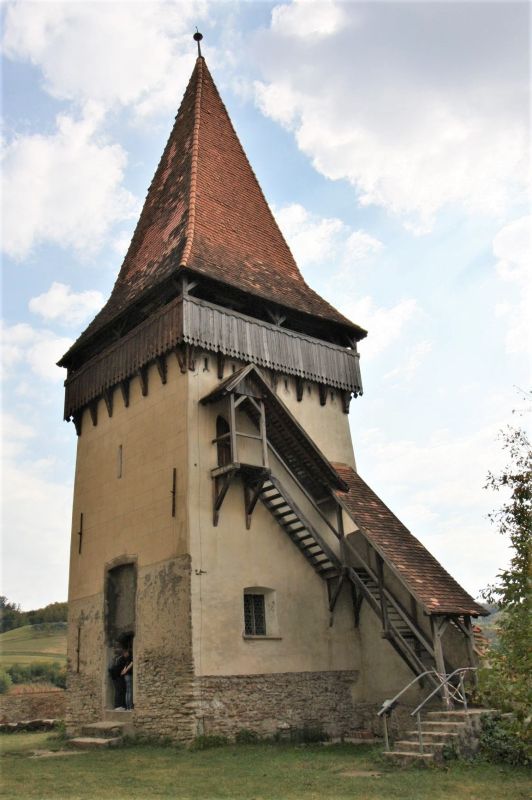 Katholischer Turm der UNESCO-Kirchenburg von Birthaelm / Biertan