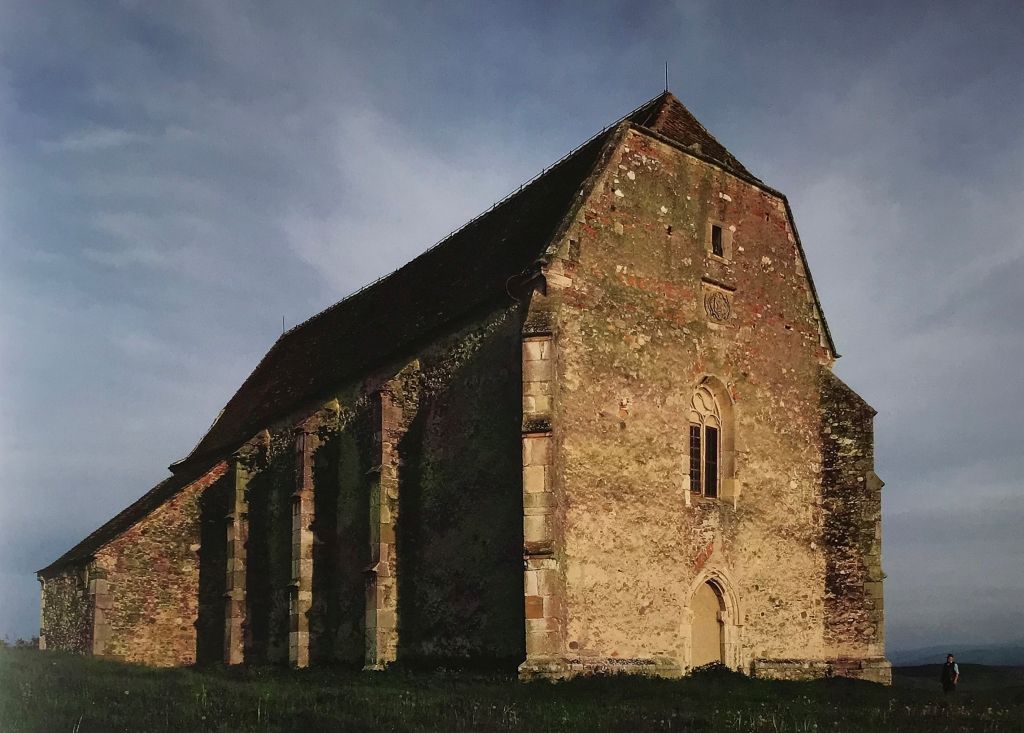 evangelische Kirche in Weingartskirchen aus dem Bildband Stillleben nach dem Exodus von Peter Jacobi