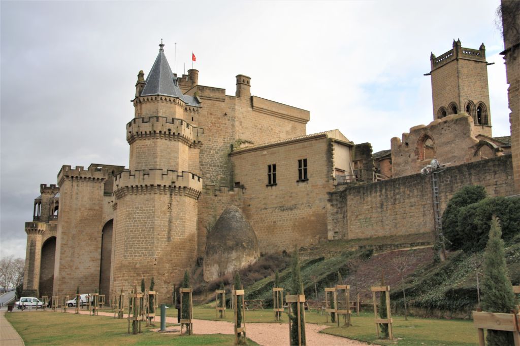 Der königliche Palast von Olite in Navarra