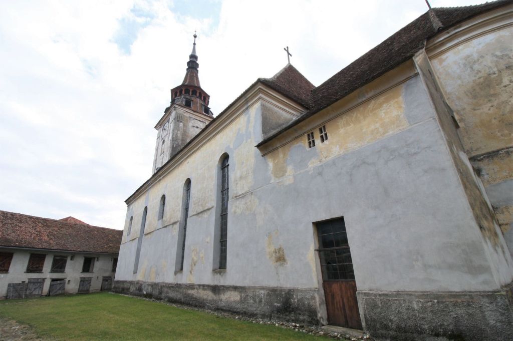 Kirchenburg von Petersberg, Sanpetru