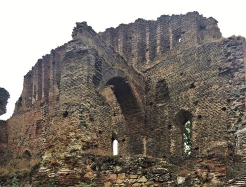 Ruine des Saalbaus auf der Stolzenburg in Slimnic, Siebenbuergen