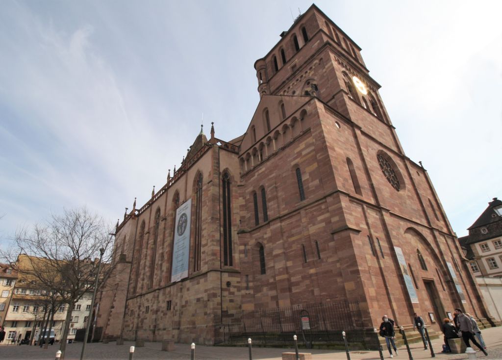 Nord- und Westfassade Thomaskirche Strassburg, Elsass