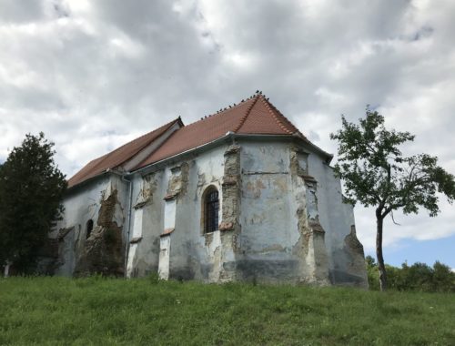 die saechsische Kirche im siebenbuergischen Ort Taterloch