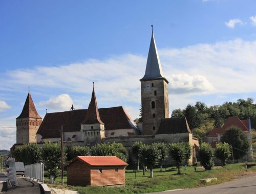 Kirchenburg von Meschen in Siebenbuergen