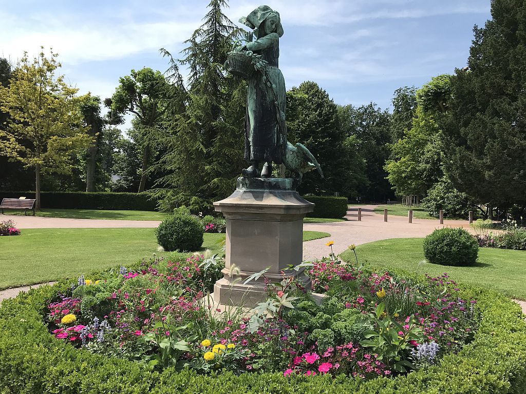 Skulptur Gaenseliesel im Parc de l'Orangerie, Strasbourg
